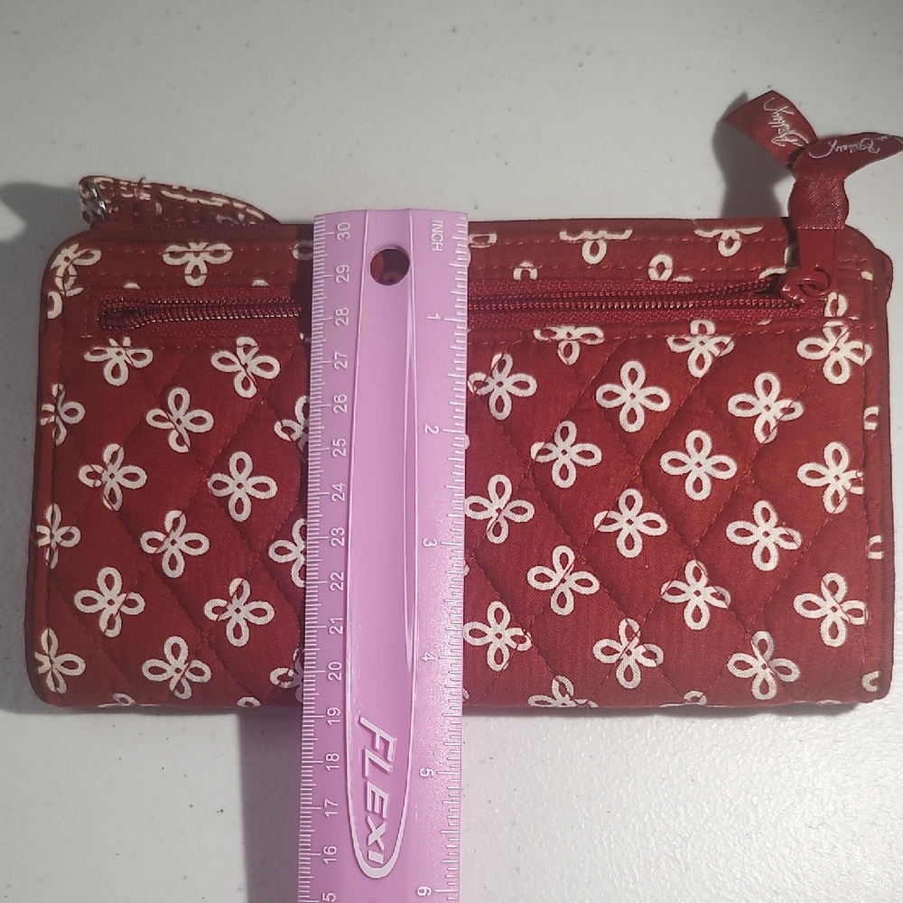 Vera Bradley Red and White Mini Concerto Pattern Wristlet - Picture 4 of 5
